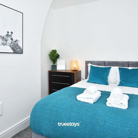 Gilman House By Truestays - 4 Bedroom House In Stoke-On-Trent Etruria Bagian luar foto