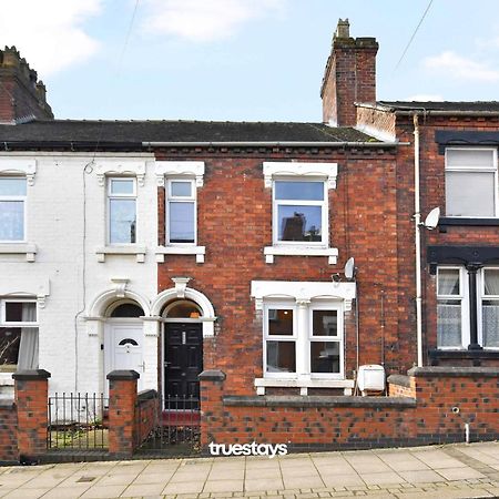 Gilman House By Truestays - 4 Bedroom House In Stoke-On-Trent Etruria Bagian luar foto