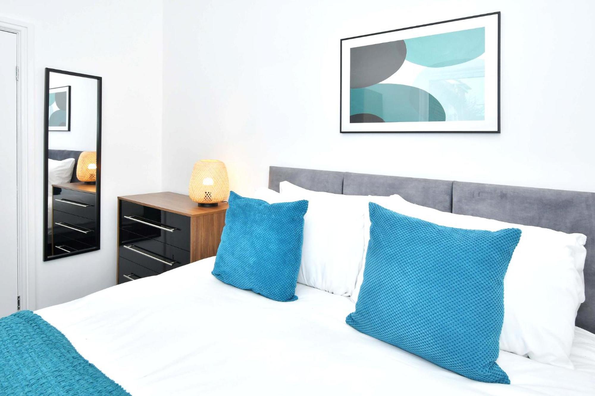 Gilman House By Truestays - 4 Bedroom House In Stoke-On-Trent Etruria Bagian luar foto