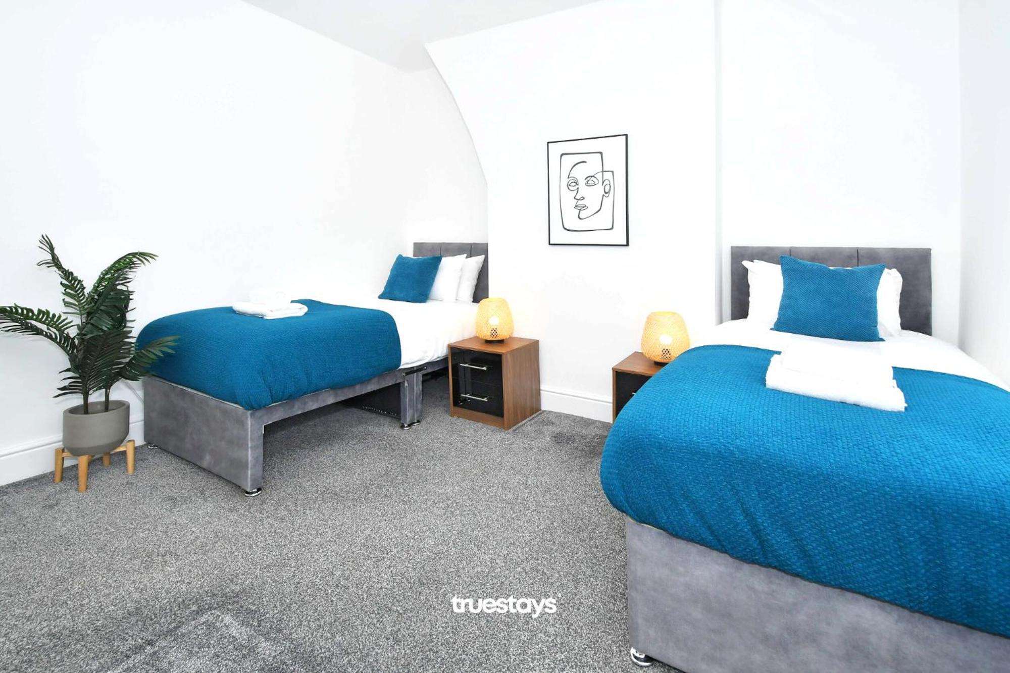 Gilman House By Truestays - 4 Bedroom House In Stoke-On-Trent Etruria Bagian luar foto