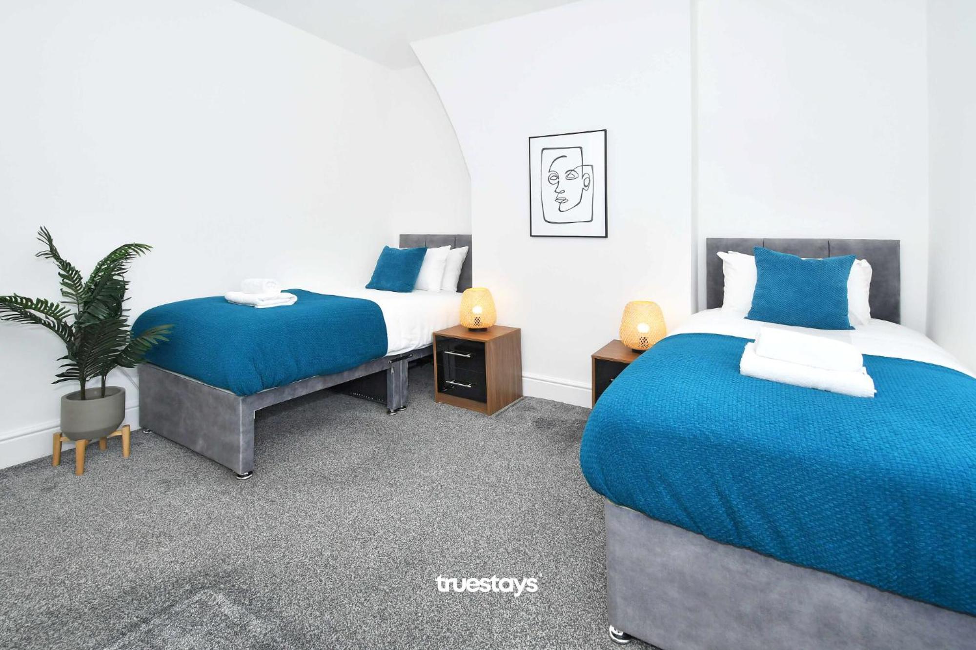 Gilman House By Truestays - 4 Bedroom House In Stoke-On-Trent Etruria Bagian luar foto